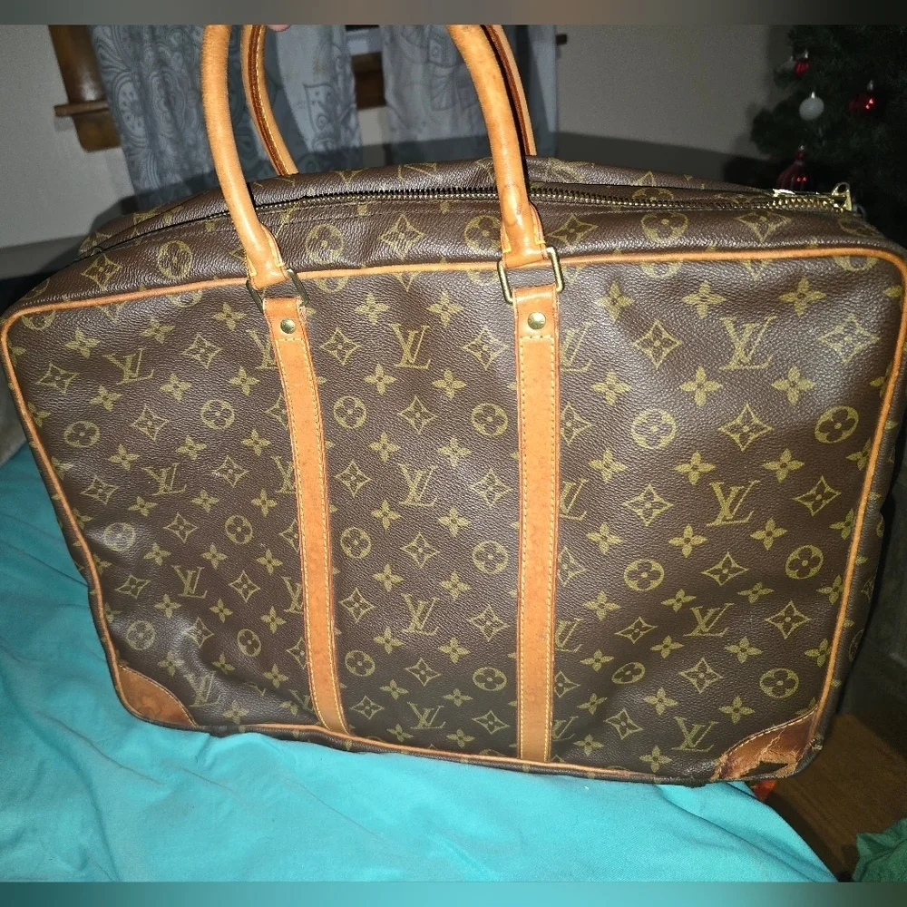 Authentic vintage Louis Vuitton Luxury Sirius 45 Travel Luggage Bag